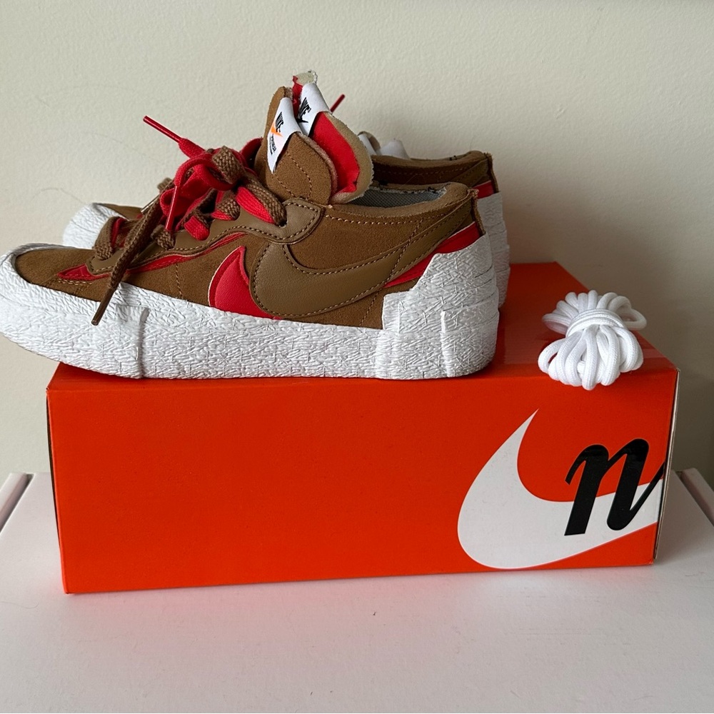 Nike x Sacai 
Blazer low